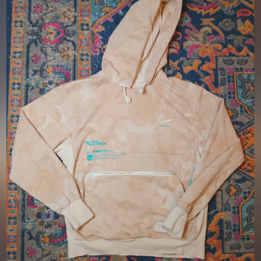 Nike Dri Fit Standard Issue Hoodie